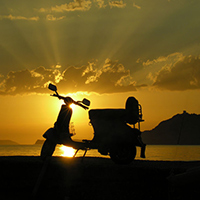 Vintage vespa scooter tours in tuscany