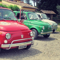 Wine tasting Tour in tuscany with Fiat 500 and motorcycle