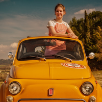 Wine tasting Tour in tuscany with Fiat 500 and motorcycle